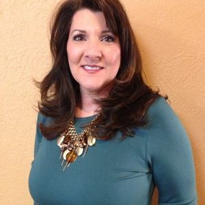 Meet your Posher, Lynn